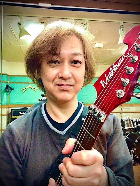 カサメミュージックスクールギター科講師、北島靖二先生の写真
