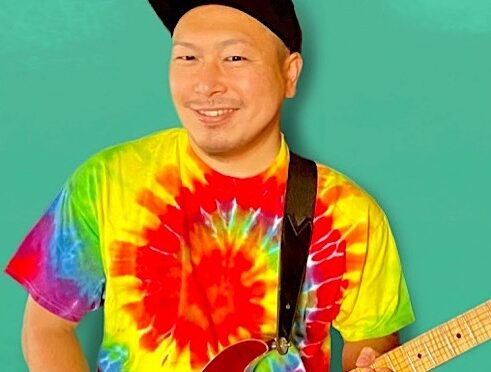 カサメミュージックスクールギター科講師、滝沢陽一先生の写真