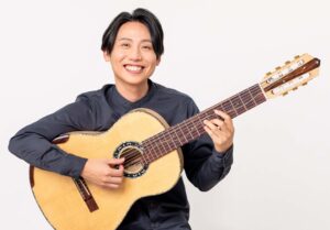 カサメミュージックスクール ボサノバギター講師 白井翔太郎