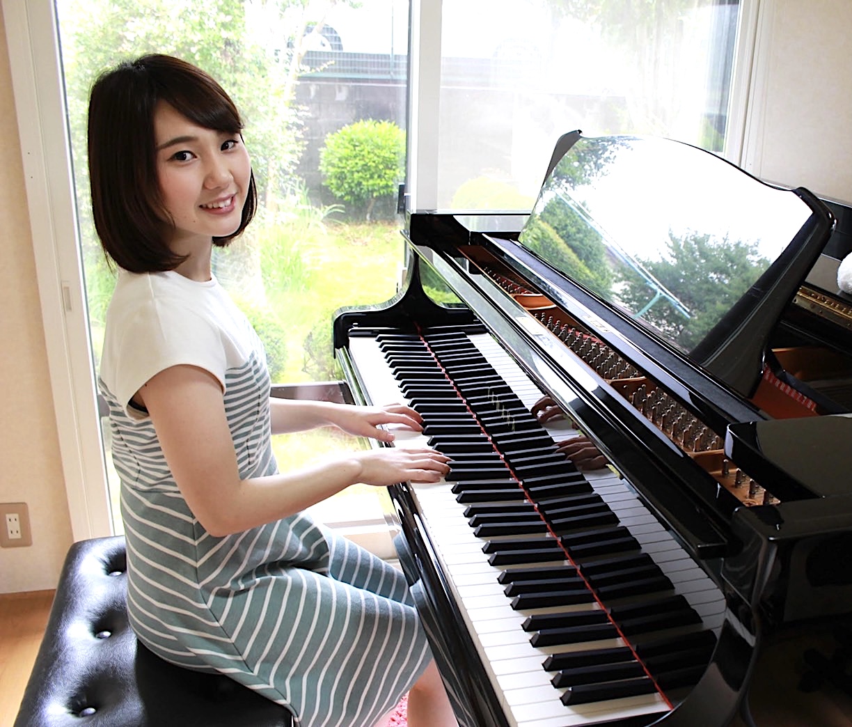 カサメミュージックスクールピアノ科講師、齋藤香歩先生の写真
