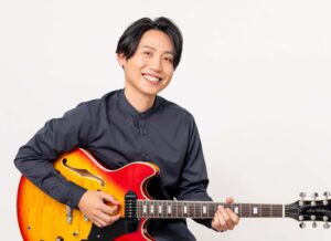カサメミュージックスクール ギター講師 白井翔太郎