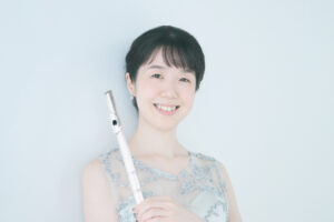 フルート科講師の土居あすか先生
