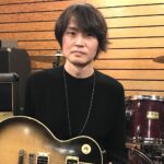 カサメミュージックスクールギター科講師、小林俊吾先生の写真