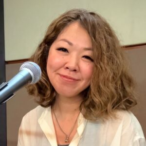 カサメミュージックスクール ボーカル講師 荒川麻衣子先生