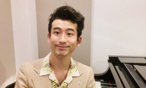 ピアノ弾き語り教室 ダイヤ・ピアノ・サンタ 先生 体験レッスン好評実施中！