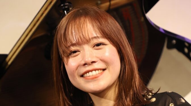 ボーカル科講師のYuzu先生