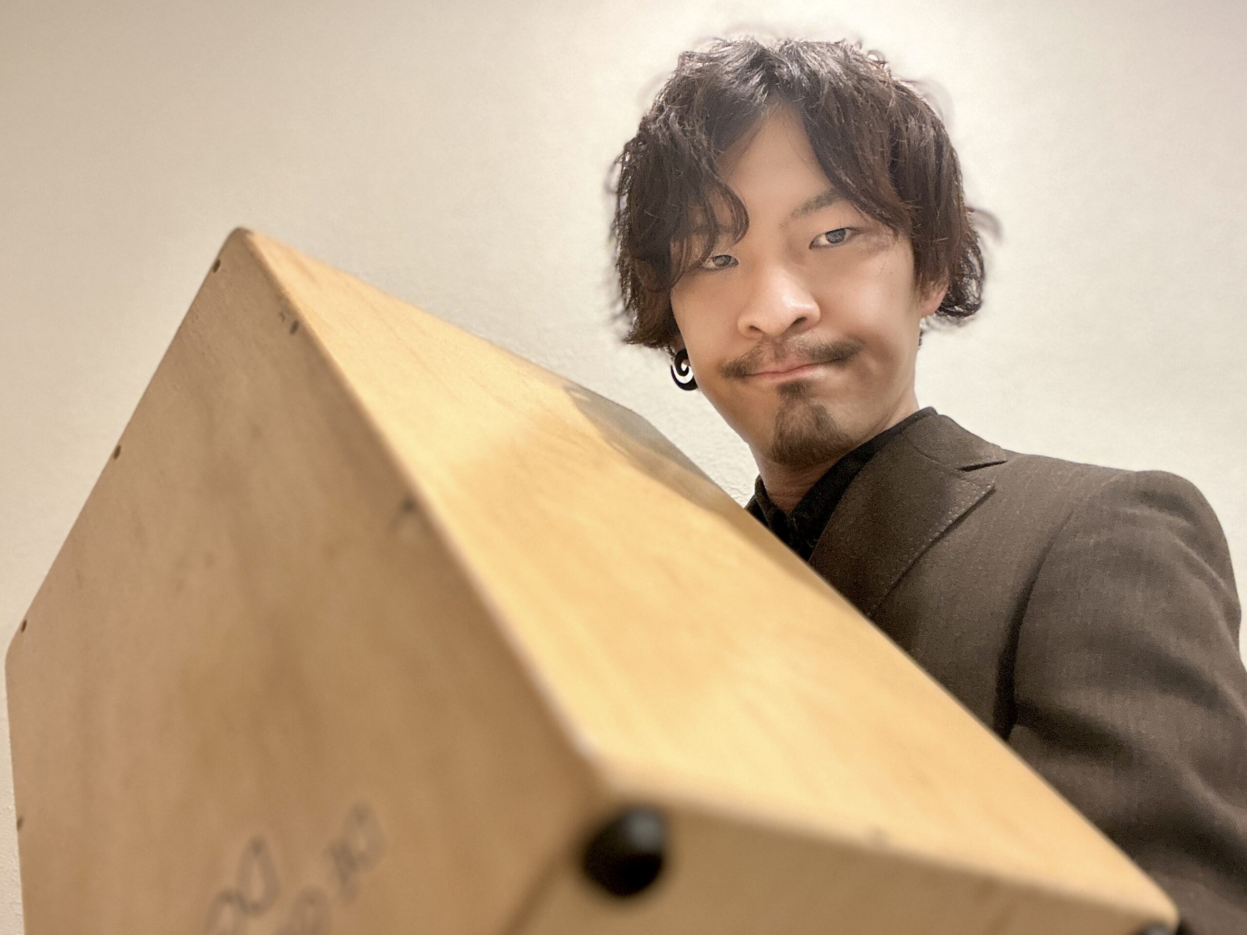 カサメミュージックスクール カホン講師 大井俊輔
