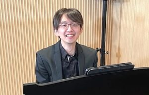 カサメミュージックスクール ピアノ講師 天雨航平先生