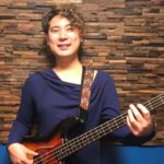 カサメミュージックスクールベース科講師、宮本旭先生の写真