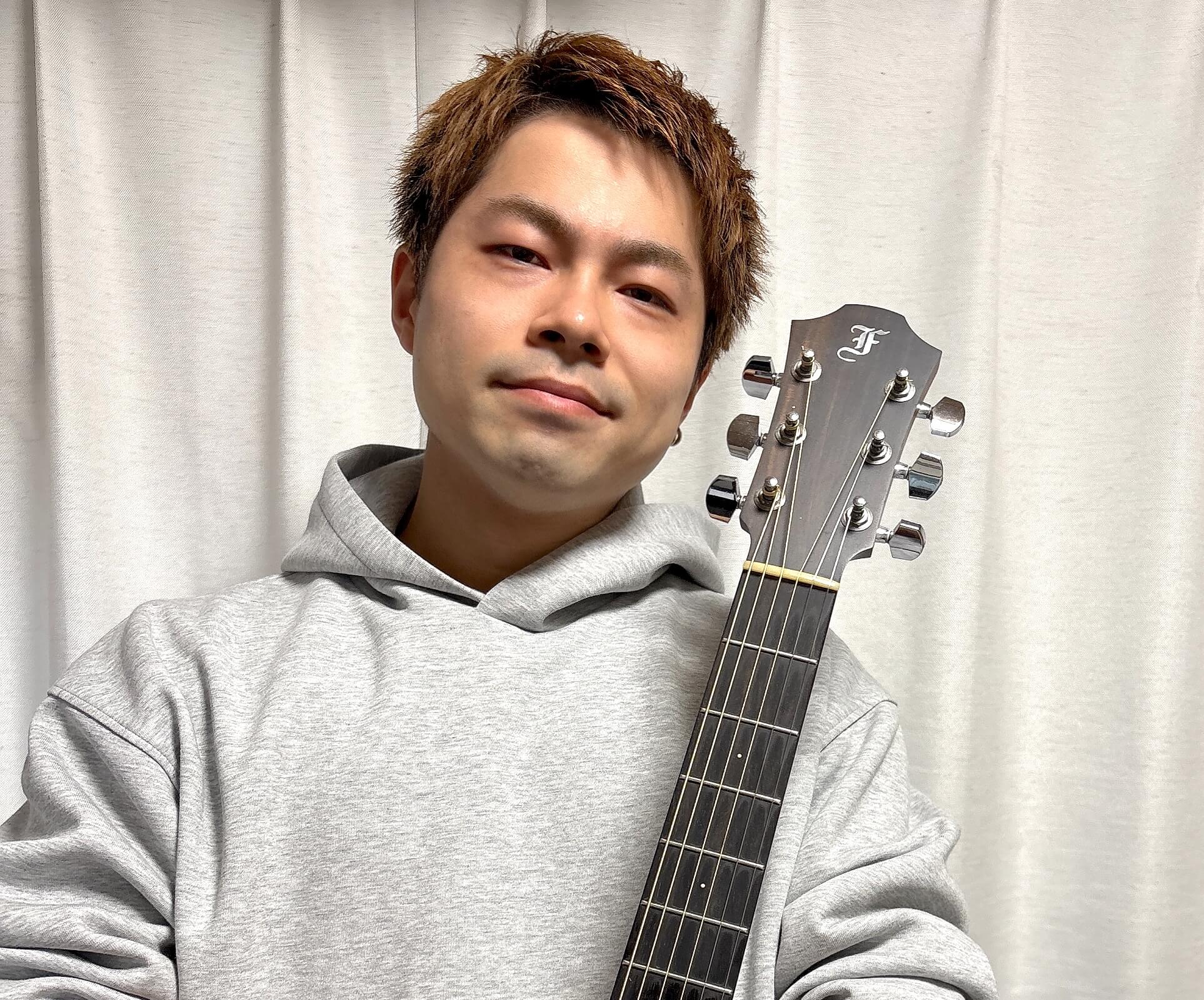 カサメミュージックスクール アコースティックギター講師 箕輪匠真先生