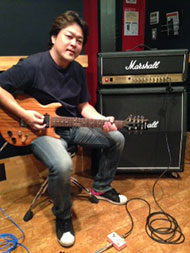 カサメミュージックスクールギター科講師、GO先生の写真