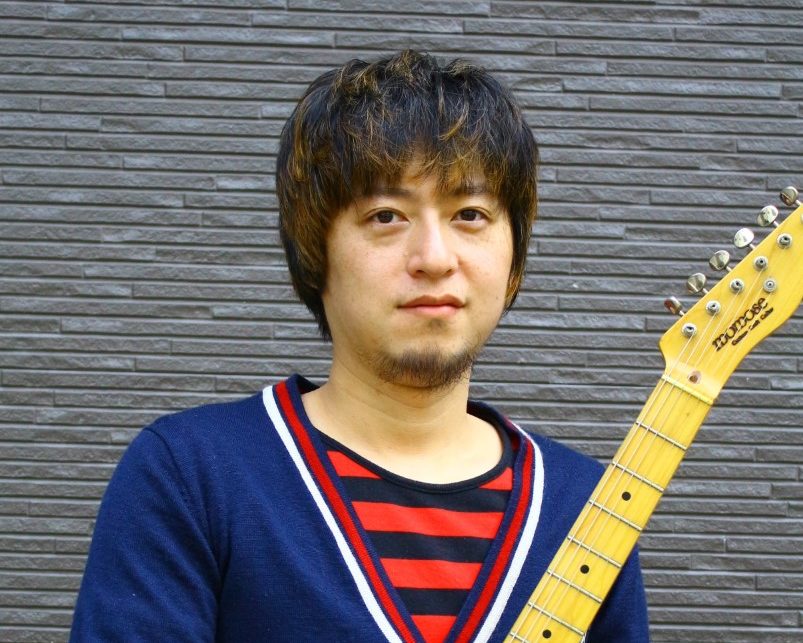 カサメミュージックスクールギター科講師、高井真先生の写真